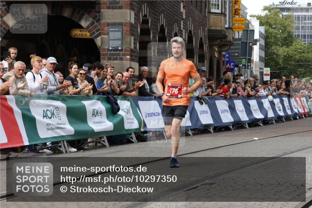 13.09.2026 - 21. swb-Marathon Bremen Strokosch-Dieckow http://msf.ph/oto/10297350 13.09.2026 12:23:00 Ziel 176 meine-sportfotos.de