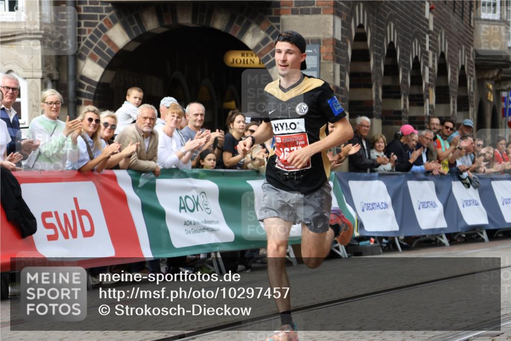 13.09.2026 - 21. swb-Marathon Bremen Strokosch-Dieckow http://msf.ph/oto/10297457 13.09.2026 12:26:19 Ziel 1671 meine-sportfotos.de