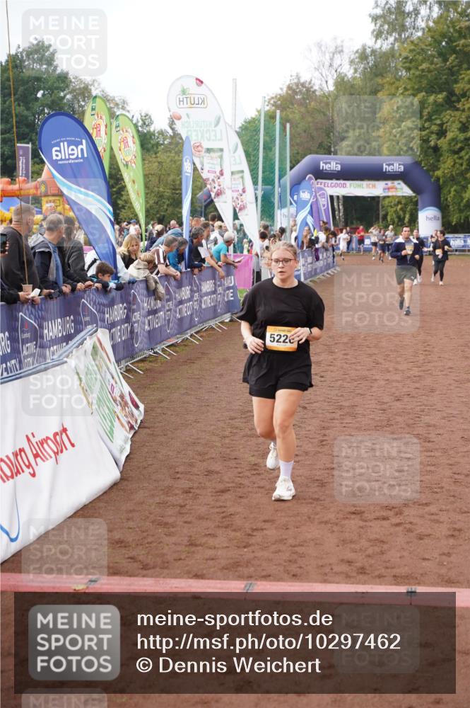 13.09.2026 - Airport Race Dennis Weichert http://msf.ph/oto/10297462 13.09.2026 10:35:02 Ziel 5226, 5256 meine-sportfotos.de