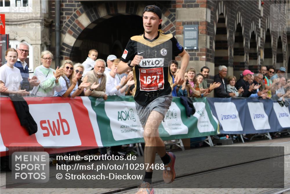 13.09.2026 - 21. swb-Marathon Bremen Strokosch-Dieckow http://msf.ph/oto/10297468 13.09.2026 12:26:19 Ziel 1671 meine-sportfotos.de