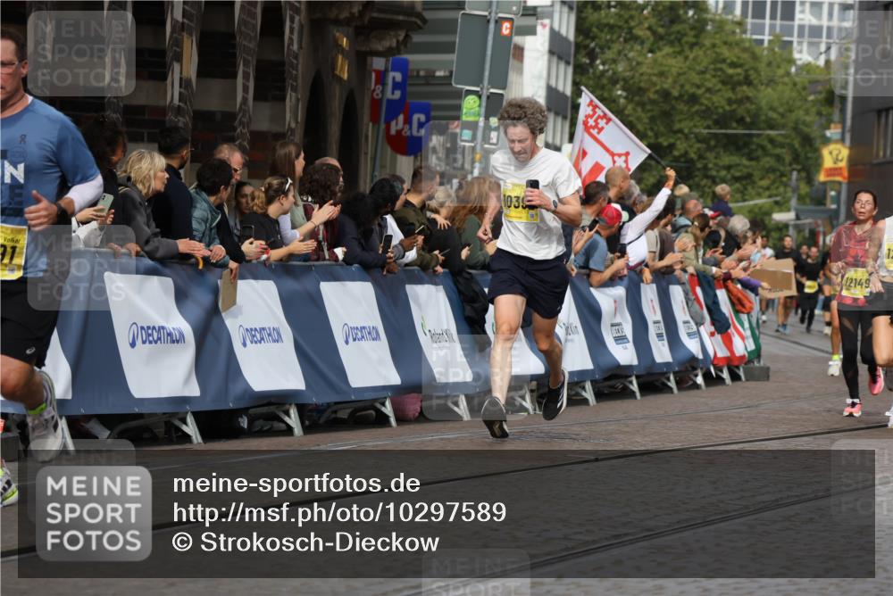 13.09.2026 - 21. swb-Marathon Bremen Strokosch-Dieckow http://msf.ph/oto/10297589 13.09.2026 10:49:12 Ziel 10253, 10293, 10566, 10815, 11885, 12027, 12204, 12350, 13512, 13555, 10294, 10655, 10739, 10846, 11191, 11621, 12376 meine-sportfotos.de