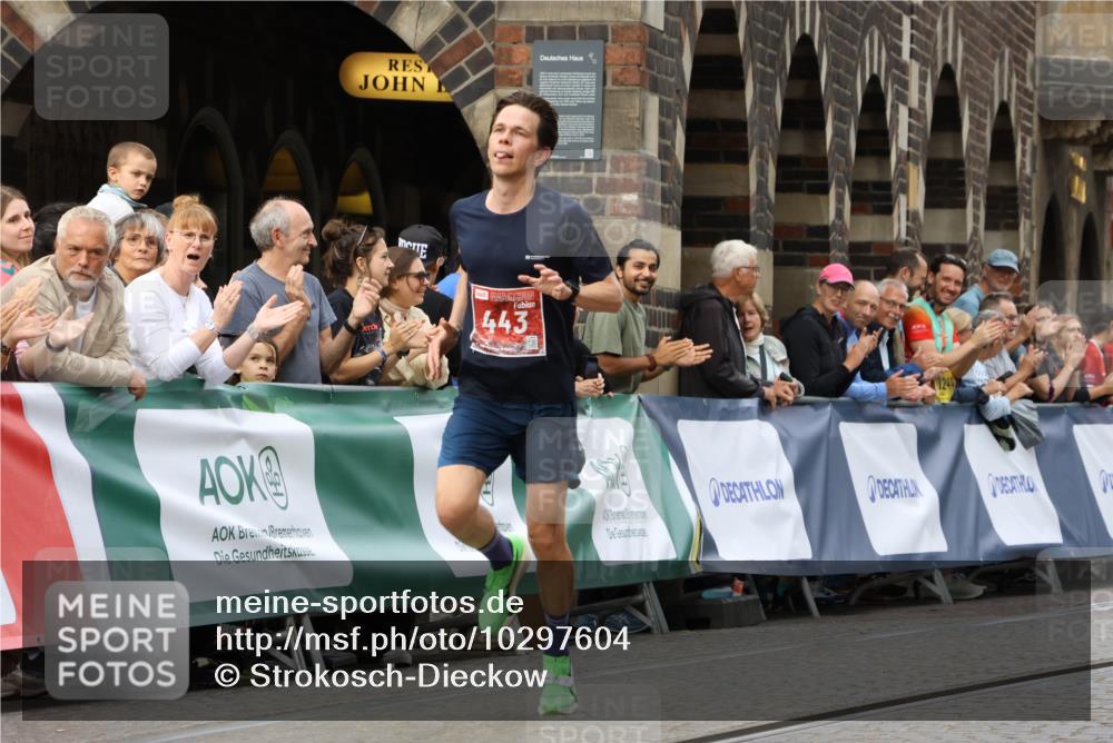 13.09.2026 - 21. swb-Marathon Bremen Strokosch-Dieckow http://msf.ph/oto/10297604 13.09.2026 12:28:54 Ziel 443, 2054, 317, 608, 796, 1046 meine-sportfotos.de