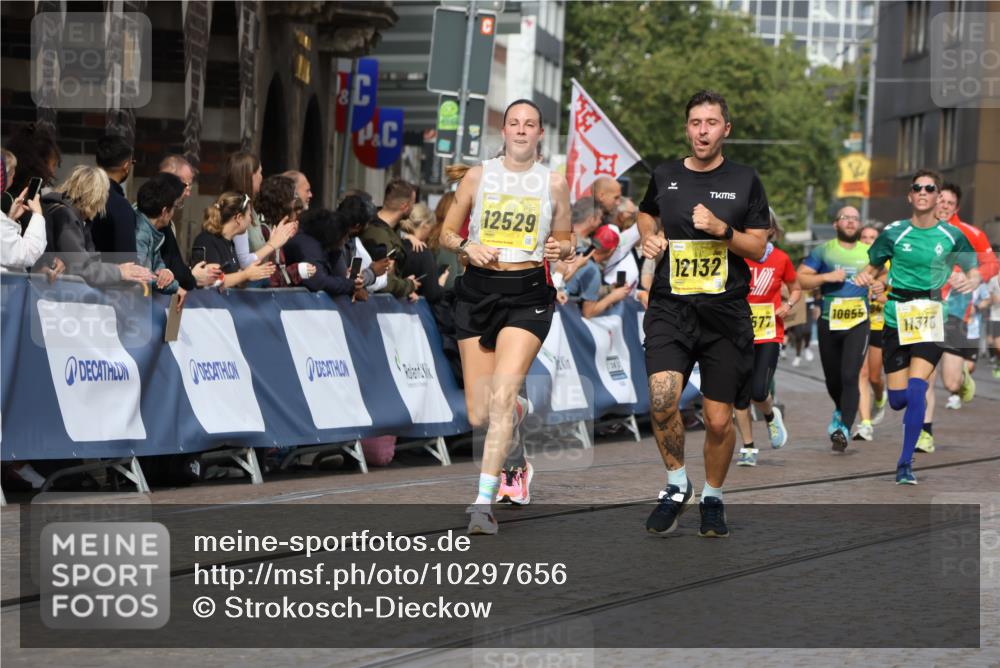 13.09.2026 - 21. swb-Marathon Bremen Strokosch-Dieckow http://msf.ph/oto/10297656 13.09.2026 10:49:16 Ziel 10253, 10293, 10566, 11885, 11891, 12027, 12204, 12350, 13512, 13555, 10739, 10835, 10846, 10910, 11092, 11191, 11621, 11635, 12376 meine-sportfotos.de