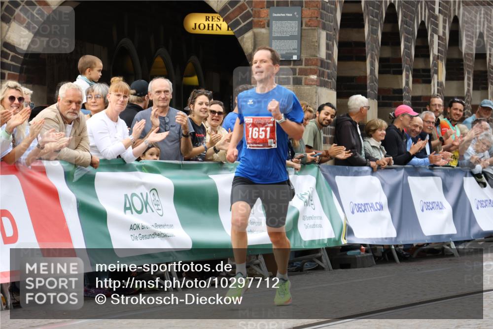 13.09.2026 - 21. swb-Marathon Bremen Strokosch-Dieckow http://msf.ph/oto/10297712 13.09.2026 12:29:44 Ziel 1651 meine-sportfotos.de