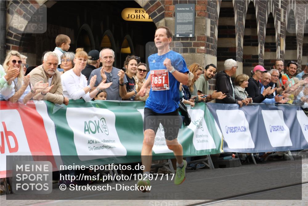 13.09.2026 - 21. swb-Marathon Bremen Strokosch-Dieckow http://msf.ph/oto/10297717 13.09.2026 12:29:44 Ziel 1651 meine-sportfotos.de