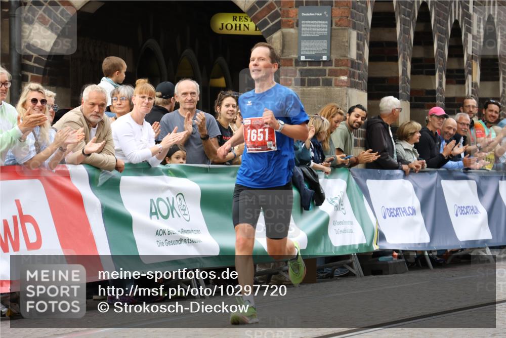 13.09.2026 - 21. swb-Marathon Bremen Strokosch-Dieckow http://msf.ph/oto/10297720 13.09.2026 12:29:44 Ziel 1651 meine-sportfotos.de