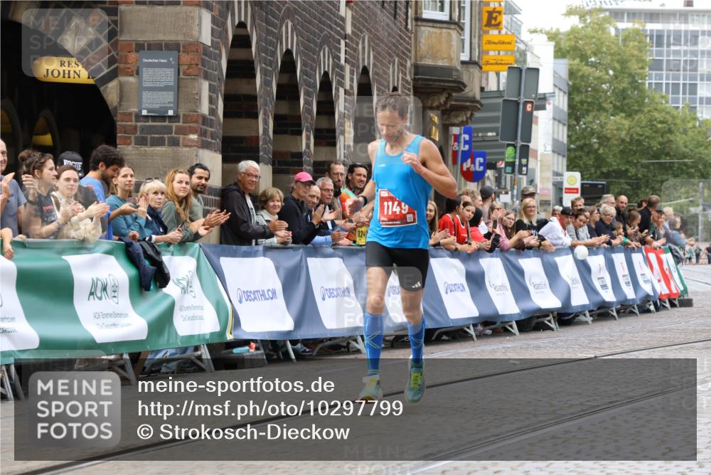 13.09.2026 - 21. swb-Marathon Bremen Strokosch-Dieckow http://msf.ph/oto/10297799 13.09.2026 12:31:35 Ziel 1149 meine-sportfotos.de