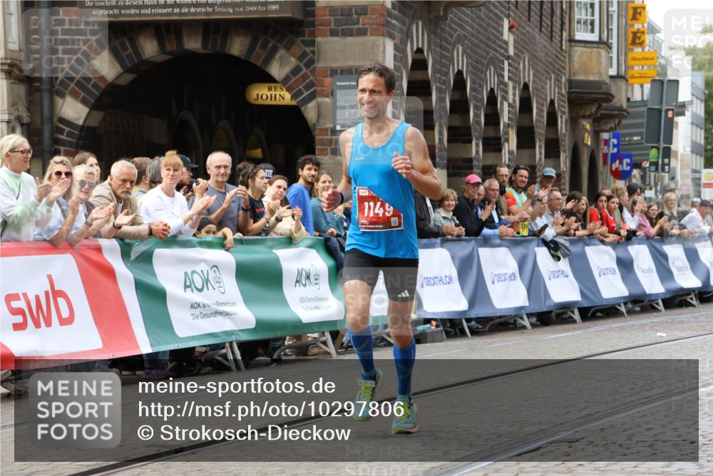 13.09.2026 - 21. swb-Marathon Bremen Strokosch-Dieckow http://msf.ph/oto/10297806 13.09.2026 12:31:36 Ziel 1149 meine-sportfotos.de