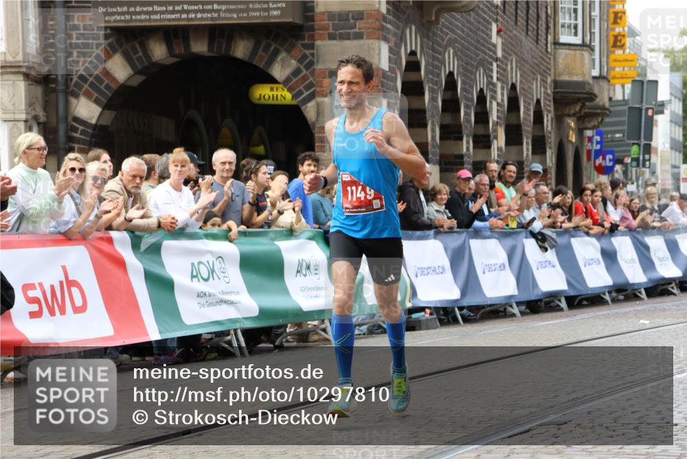 13.09.2026 - 21. swb-Marathon Bremen Strokosch-Dieckow http://msf.ph/oto/10297810 13.09.2026 12:31:36 Ziel 1149 meine-sportfotos.de