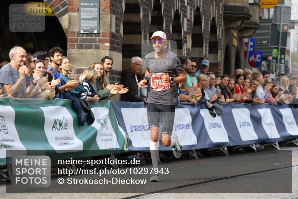 13.09.2026 - 21. swb-Marathon Bremen Strokosch-Dieckow http://msf.ph/oto/10297943 13.09.2026 12:34:18 Ziel 1192, 1154, 1997 meine-sportfotos.de