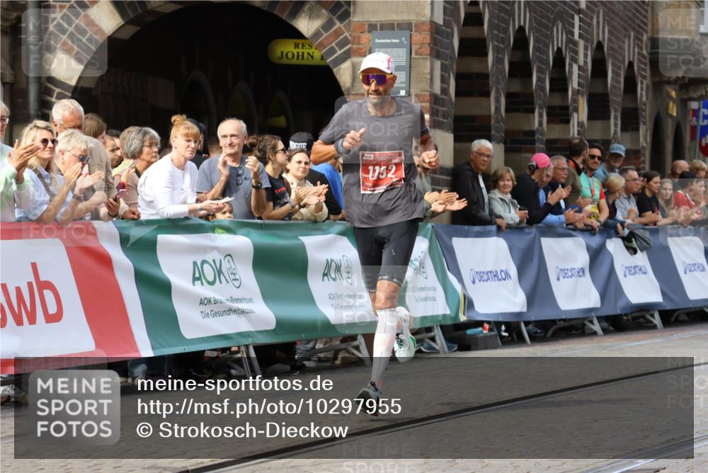 13.09.2026 - 21. swb-Marathon Bremen Strokosch-Dieckow http://msf.ph/oto/10297955 13.09.2026 12:34:19 Ziel 1192, 1154, 1997 meine-sportfotos.de