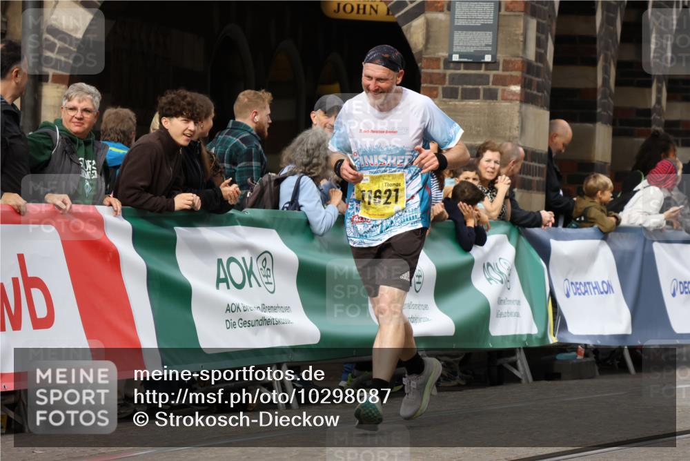13.09.2026 - 21. swb-Marathon Bremen Strokosch-Dieckow http://msf.ph/oto/10298087 13.09.2026 10:49:29 Ziel 10253, 10293, 10294, 10392, 10514, 10566, 10655, 11316, 11567, 11891, 11896, 11984, 12027, 12132, 12149, 12350, 12450, 12529, 13577, 10709, 11007, 11092, 11717 meine-sportfotos.de