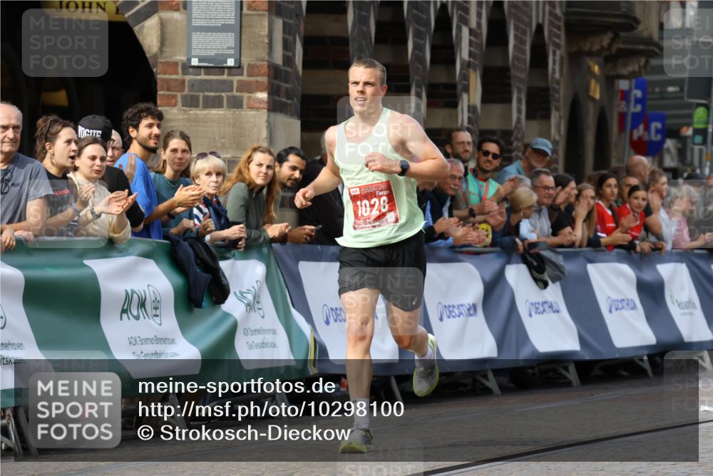 13.09.2026 - 21. swb-Marathon Bremen Strokosch-Dieckow http://msf.ph/oto/10298100 13.09.2026 12:35:29 Ziel 1028 meine-sportfotos.de