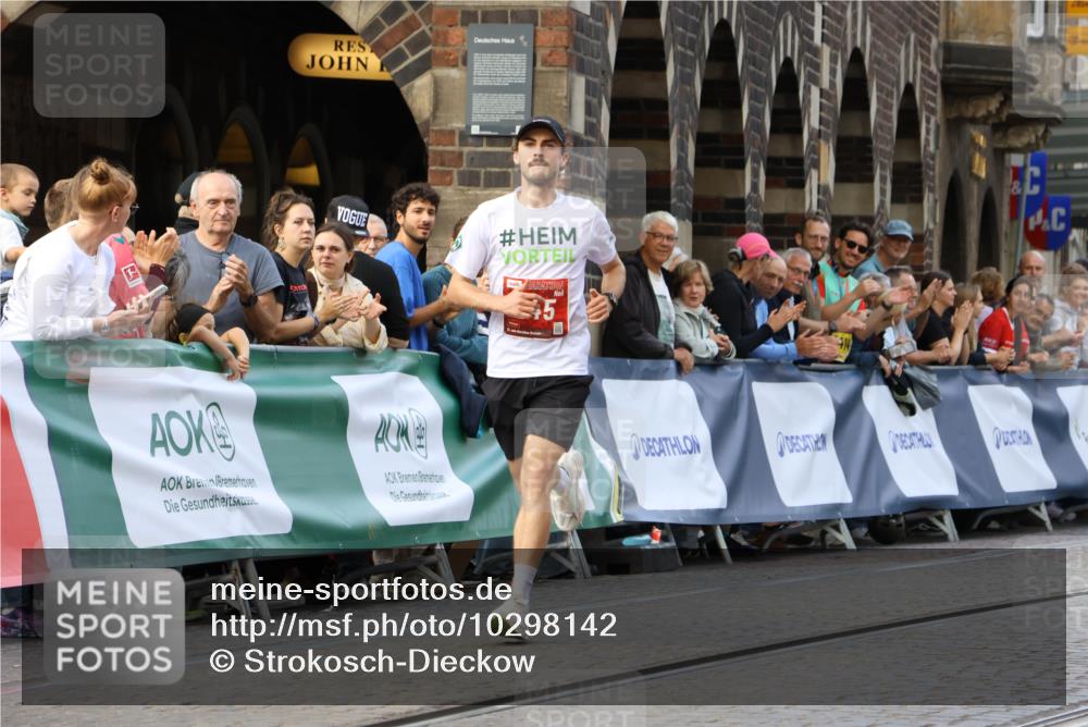 13.09.2026 - 21. swb-Marathon Bremen Strokosch-Dieckow http://msf.ph/oto/10298142 13.09.2026 12:36:16 Ziel 245, 1238, 1670 meine-sportfotos.de