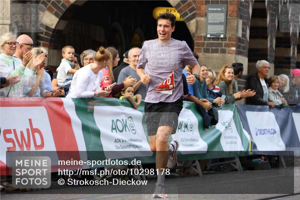 13.09.2026 - 21. swb-Marathon Bremen Strokosch-Dieckow http://msf.ph/oto/10298178 13.09.2026 12:36:25 Ziel 1670 meine-sportfotos.de