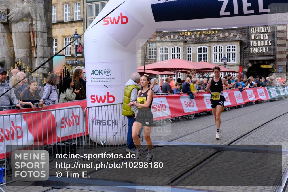 13.09.2026 - 21. swb-Marathon Bremen Tim E. http://msf.ph/oto/10298180 13.09.2026 10:33:53 Ziel 10366, 10475, 11059, 11481, 11652, 12459, 13530 meine-sportfotos.de