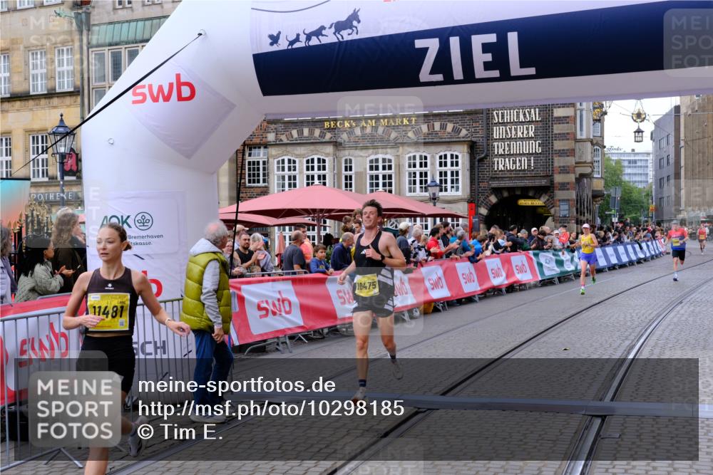 13.09.2026 - 21. swb-Marathon Bremen Tim E. http://msf.ph/oto/10298185 13.09.2026 10:33:54 Ziel 10366, 10475, 11059, 11481, 11652, 12459, 13530 meine-sportfotos.de