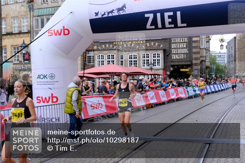 13.09.2026 - 21. swb-Marathon Bremen Tim E. http://msf.ph/oto/10298187 13.09.2026 10:33:54 Ziel 10366, 10475, 11059, 11481, 11652, 12459, 13530 meine-sportfotos.de