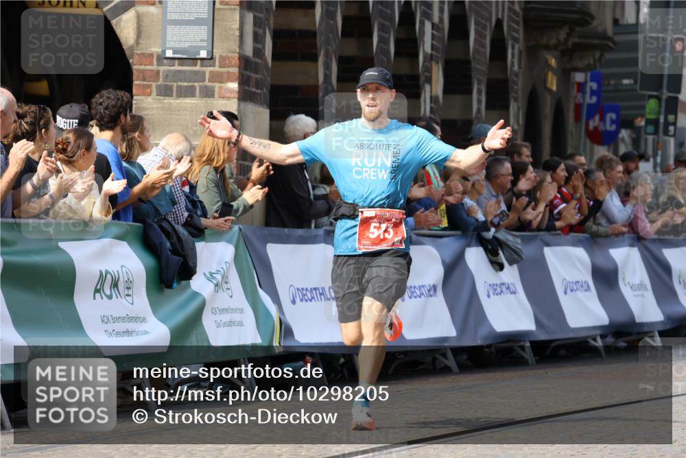 13.09.2026 - 21. swb-Marathon Bremen Strokosch-Dieckow http://msf.ph/oto/10298205 13.09.2026 12:37:46 Ziel 513, 1957 meine-sportfotos.de