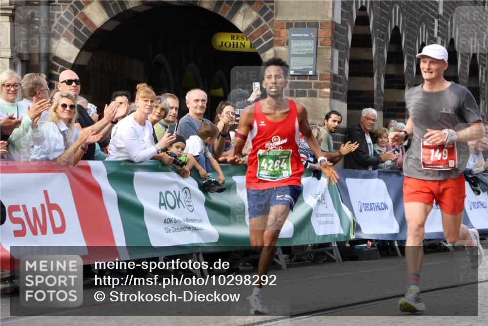 13.09.2026 - 21. swb-Marathon Bremen Strokosch-Dieckow http://msf.ph/oto/10298292 13.09.2026 12:40:36 Ziel 149, 1263, 3662 meine-sportfotos.de