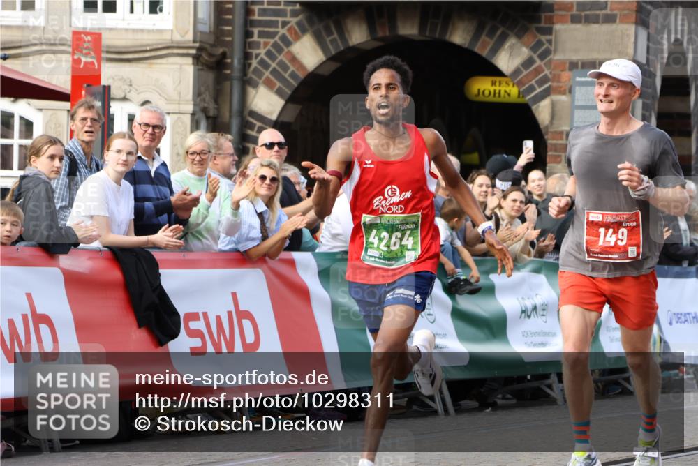 13.09.2026 - 21. swb-Marathon Bremen Strokosch-Dieckow http://msf.ph/oto/10298311 13.09.2026 12:40:37 Ziel 149, 1263, 3662 meine-sportfotos.de