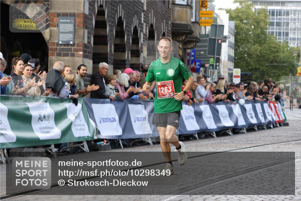 13.09.2026 - 21. swb-Marathon Bremen Strokosch-Dieckow http://msf.ph/oto/10298349 13.09.2026 12:41:12 Ziel 642, 1263, 3662 meine-sportfotos.de