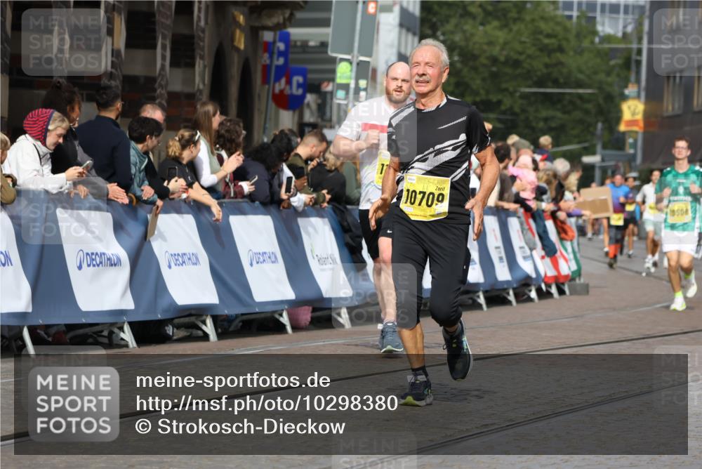 13.09.2026 - 21. swb-Marathon Bremen Strokosch-Dieckow http://msf.ph/oto/10298380 13.09.2026 10:49:51 Ziel 10739, 10835, 10846, 10910, 11092, 11191, 11621, 11635, 11717, 12376, 10452, 10593, 10876, 10966, 11005, 11035, 11415, 12380, 12510 meine-sportfotos.de