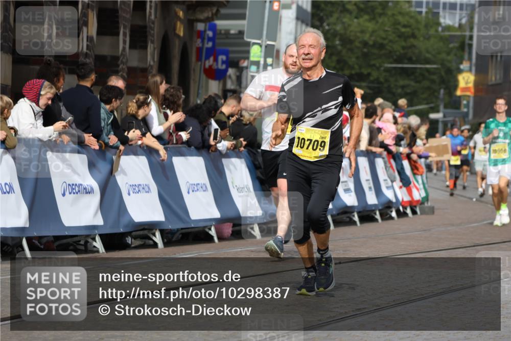 13.09.2026 - 21. swb-Marathon Bremen Strokosch-Dieckow http://msf.ph/oto/10298387 13.09.2026 10:49:51 Ziel 10739, 10835, 10846, 10910, 11092, 11191, 11621, 11635, 11717, 12376, 10452, 10593, 10876, 10966, 11005, 11035, 11415, 12380, 12510 meine-sportfotos.de