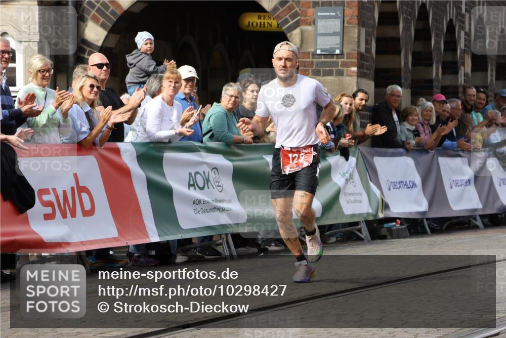 13.09.2026 - 21. swb-Marathon Bremen Strokosch-Dieckow http://msf.ph/oto/10298427 13.09.2026 12:42:11 Ziel 129 meine-sportfotos.de