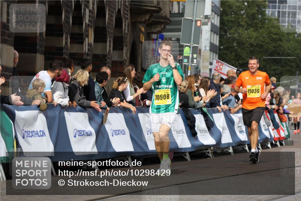 13.09.2026 - 21. swb-Marathon Bremen Strokosch-Dieckow http://msf.ph/oto/10298429 13.09.2026 10:49:57 Ziel 10709, 10739, 10835, 10910, 11007, 11092, 11191, 11635, 11717, 10452, 10876, 11111, 11128, 11415, 12240, 12510 meine-sportfotos.de
