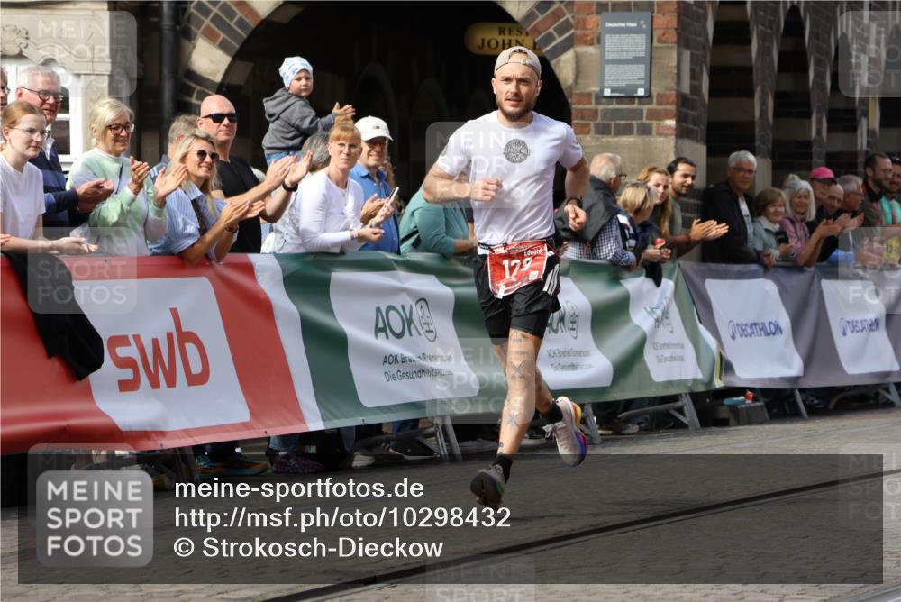 13.09.2026 - 21. swb-Marathon Bremen Strokosch-Dieckow http://msf.ph/oto/10298432 13.09.2026 12:42:11 Ziel 129 meine-sportfotos.de