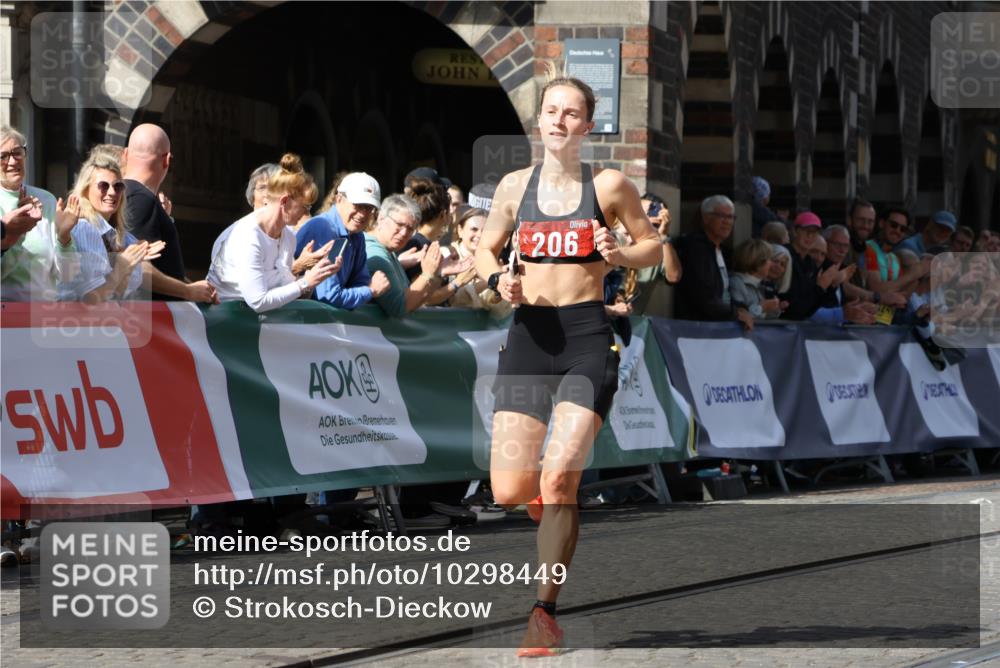 13.09.2026 - 21. swb-Marathon Bremen Strokosch-Dieckow http://msf.ph/oto/10298449 13.09.2026 12:43:03 Ziel 206, 236 meine-sportfotos.de