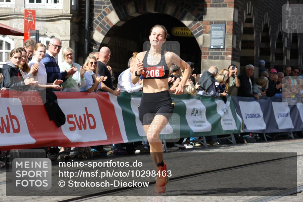 13.09.2026 - 21. swb-Marathon Bremen Strokosch-Dieckow http://msf.ph/oto/10298463 13.09.2026 12:43:04 Ziel 206, 236 meine-sportfotos.de