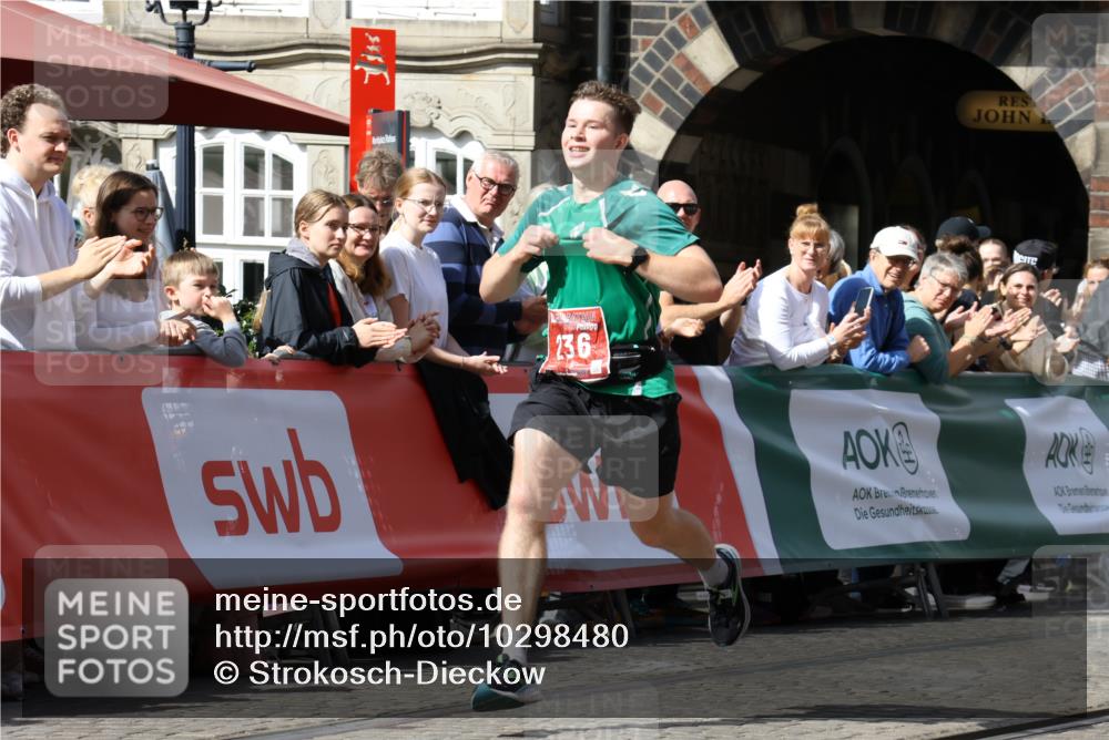 13.09.2026 - 21. swb-Marathon Bremen Strokosch-Dieckow http://msf.ph/oto/10298480 13.09.2026 12:43:12 Ziel 236 meine-sportfotos.de