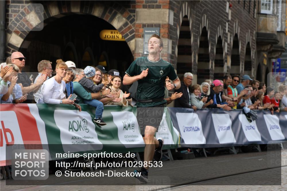 13.09.2026 - 21. swb-Marathon Bremen Strokosch-Dieckow http://msf.ph/oto/10298533 13.09.2026 12:44:06 Ziel 1567, 5212, 1313, 2044, 6507 meine-sportfotos.de