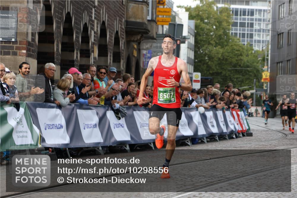 13.09.2026 - 21. swb-Marathon Bremen Strokosch-Dieckow http://msf.ph/oto/10298556 13.09.2026 12:44:16 Ziel 798, 1490 meine-sportfotos.de