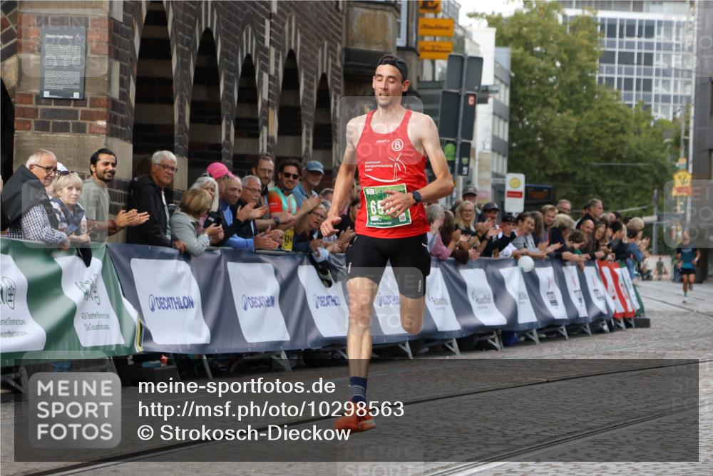 13.09.2026 - 21. swb-Marathon Bremen Strokosch-Dieckow http://msf.ph/oto/10298563 13.09.2026 12:44:16 Ziel 798, 1490 meine-sportfotos.de
