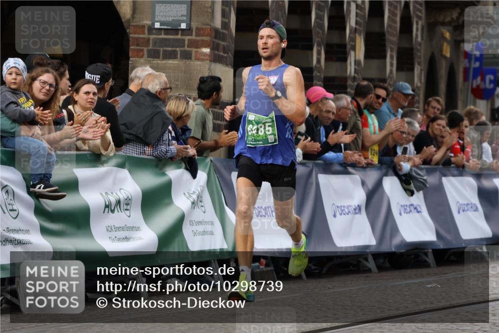 13.09.2026 - 21. swb-Marathon Bremen Strokosch-Dieckow http://msf.ph/oto/10298739 13.09.2026 12:44:46 Ziel 2044, 6507, 814, 1187, 1840, 4474, 8285 meine-sportfotos.de