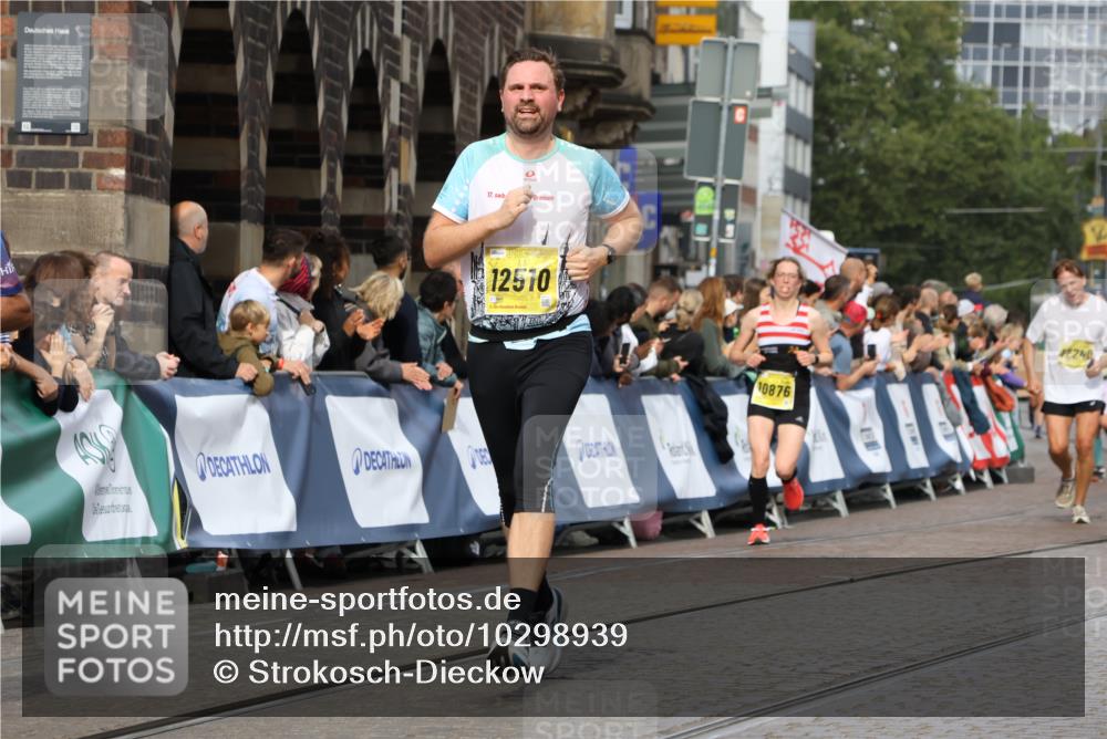13.09.2026 - 21. swb-Marathon Bremen Strokosch-Dieckow http://msf.ph/oto/10298939 13.09.2026 10:50:10 Ziel 10452, 10508, 10593, 10709, 10966, 11005, 11007, 11035, 11183, 12380, 10170, 10233, 10923, 11111, 11178, 11497, 11499, 11622, 11680, 12045, 12269, 13562 meine-sportfotos.de