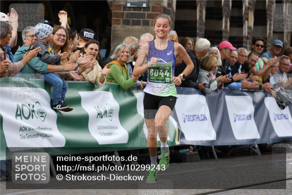 13.09.2026 - 21. swb-Marathon Bremen Strokosch-Dieckow http://msf.ph/oto/10299243 13.09.2026 12:46:10 Ziel 103, 8044 meine-sportfotos.de