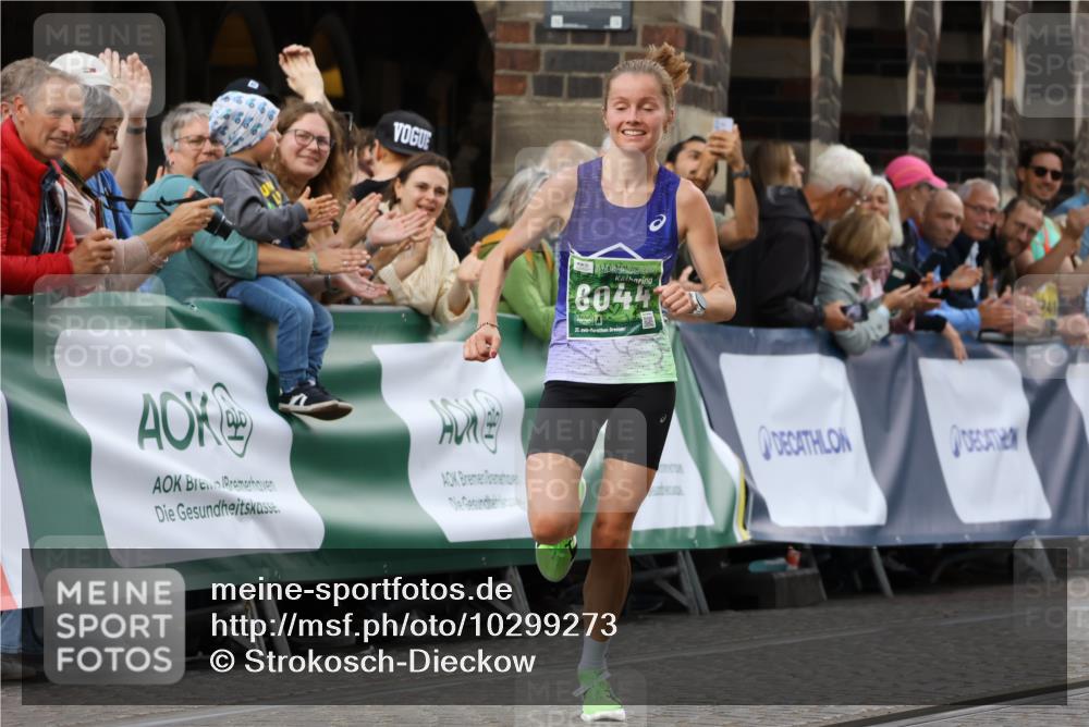 13.09.2026 - 21. swb-Marathon Bremen Strokosch-Dieckow http://msf.ph/oto/10299273 13.09.2026 12:46:10 Ziel 103, 8044 meine-sportfotos.de