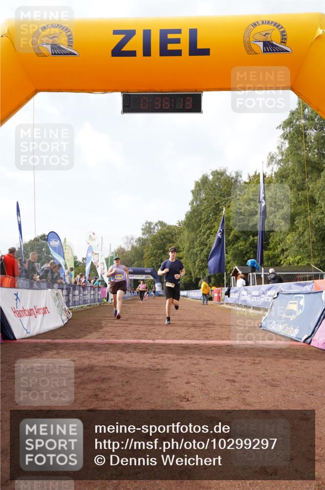 13.09.2026 - Airport Race Dennis Weichert http://msf.ph/oto/10299297 13.09.2026 10:36:46 Ziel 5110, 5138, 5319 meine-sportfotos.de