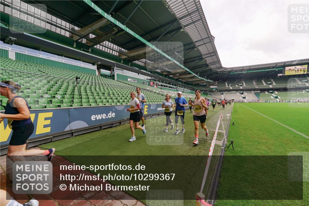 13.09.2026 - 21. swb-Marathon Bremen Michael Burmester http://msf.ph/oto/10299367 13.09.2026 10:36:58 Laufen im Stadion 10090, 10091, 10092, 10150, 10152, 10153, 10154, 10160, 10182, 10186, 10187, 10195, 10198, 10237, 10251, 10257, 10263, 10272, 10273, 10274, 10275, 10278, 10283, 10291, 10296, 10306, 10315, 10323, 10327, 10331, 10332, 10338, 10357, 10382, 10390, 10403, 10409, 10411, 10420, 10429, 10439, 10444, 10473, 10477, 10481, 10497, 10500, 10516, 10531, 10560, 10569, 10598, 10607, 10613, 10617, 10633, 10647, 10648, 10659, 10663, 10671, 10672, 10674 meine-sportfotos.de
