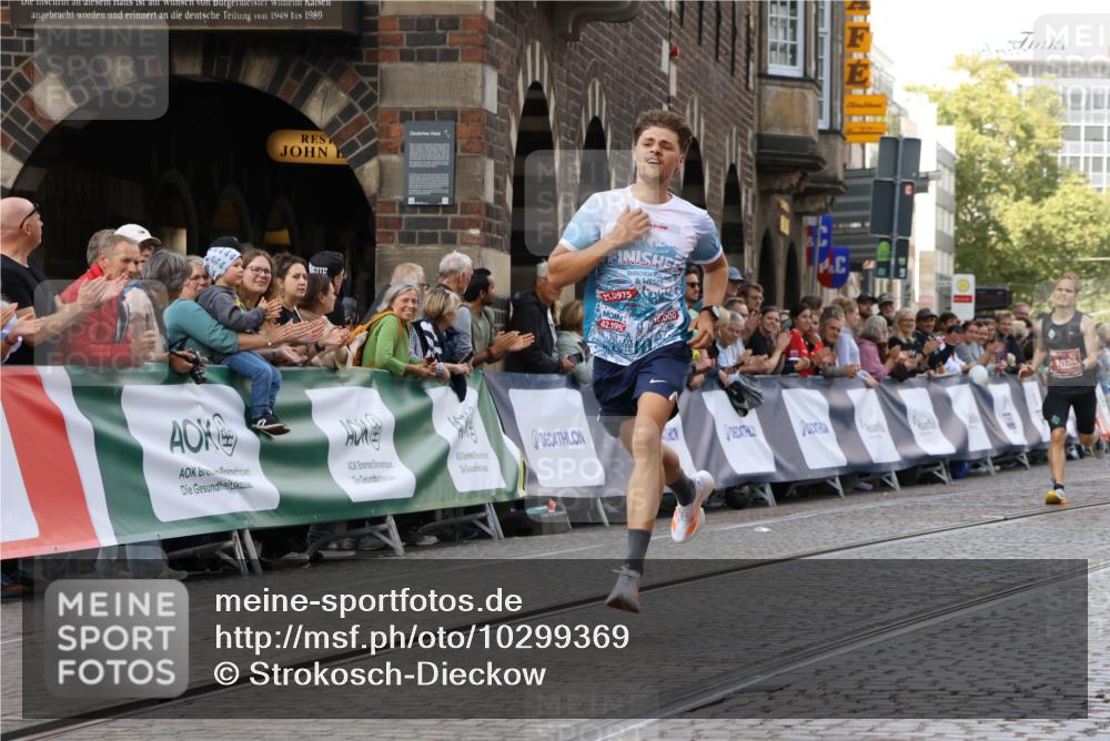 13.09.2026 - 21. swb-Marathon Bremen Strokosch-Dieckow http://msf.ph/oto/10299369 13.09.2026 12:46:35 Ziel 103, 1352, 8044, 238, 574, 841, 1391 meine-sportfotos.de