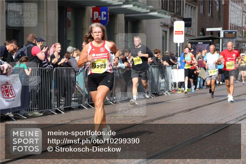 13.09.2026 - 21. swb-Marathon Bremen Strokosch-Dieckow http://msf.ph/oto/10299390 13.09.2026 10:47:08 Ziel 10189, 10223, 10270, 10310, 10319, 10594, 10807, 10873, 10898, 11130, 11187, 11269, 11462, 11469, 11646, 12048, 12195, 12296, 12298, 12318, 13521, 13528, 13545, 13589, 10289, 10445, 10504, 10744, 11060, 11199, 11212, 11344, 11608, 11650, 11651, 11661, 11783, 11814, 12364, 12375, 12415, 12470, 13589, 13613 meine-sportfotos.de