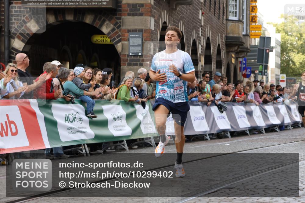 13.09.2026 - 21. swb-Marathon Bremen Strokosch-Dieckow http://msf.ph/oto/10299402 13.09.2026 12:46:35 Ziel 103, 1352, 8044, 238, 574, 841, 1391 meine-sportfotos.de