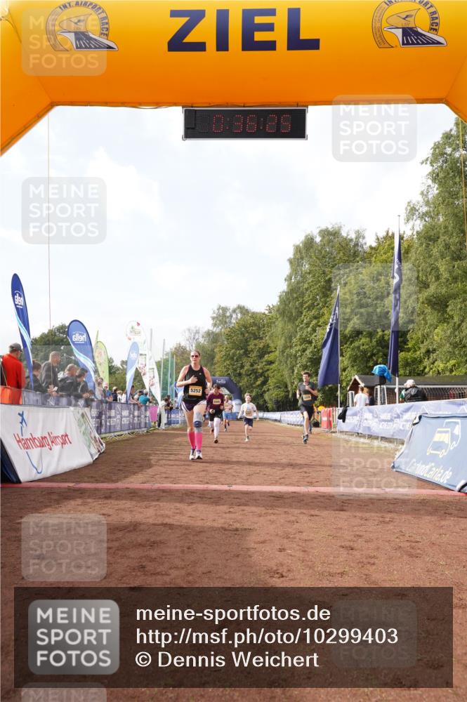 13.09.2026 - Airport Race Dennis Weichert http://msf.ph/oto/10299403 13.09.2026 10:36:58 Ziel 5227, 5228, 5252, 5445 meine-sportfotos.de