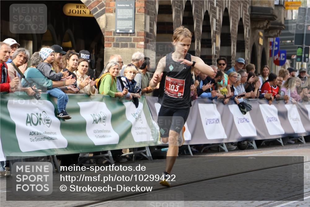 13.09.2026 - 21. swb-Marathon Bremen Strokosch-Dieckow http://msf.ph/oto/10299422 13.09.2026 12:46:38 Ziel 103, 1352, 1525, 8044, 574, 841 meine-sportfotos.de