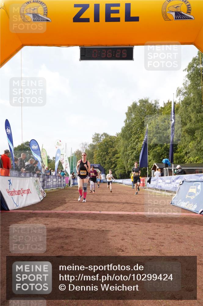 13.09.2026 - Airport Race Dennis Weichert http://msf.ph/oto/10299424 13.09.2026 10:36:59 Ziel 5227, 5228, 5252, 5445 meine-sportfotos.de