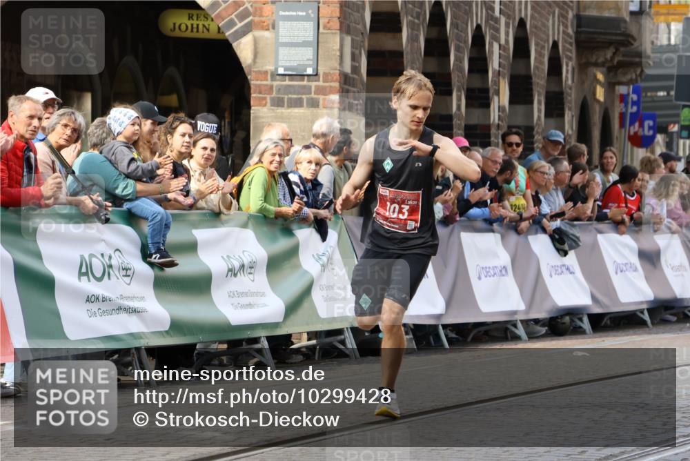 13.09.2026 - 21. swb-Marathon Bremen Strokosch-Dieckow http://msf.ph/oto/10299428 13.09.2026 12:46:38 Ziel 103, 1352, 1525, 8044, 574, 841 meine-sportfotos.de